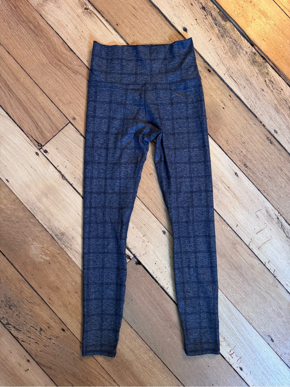 Vuori Gray & Black Plaid Clean Elevation Leggings Size XS